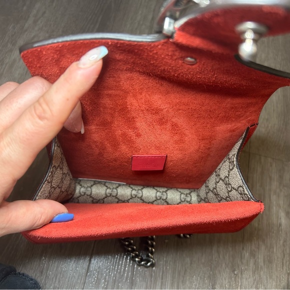 Gucci Dionysus GG Shoulder Bag with Strap - Picture 6 of 16
